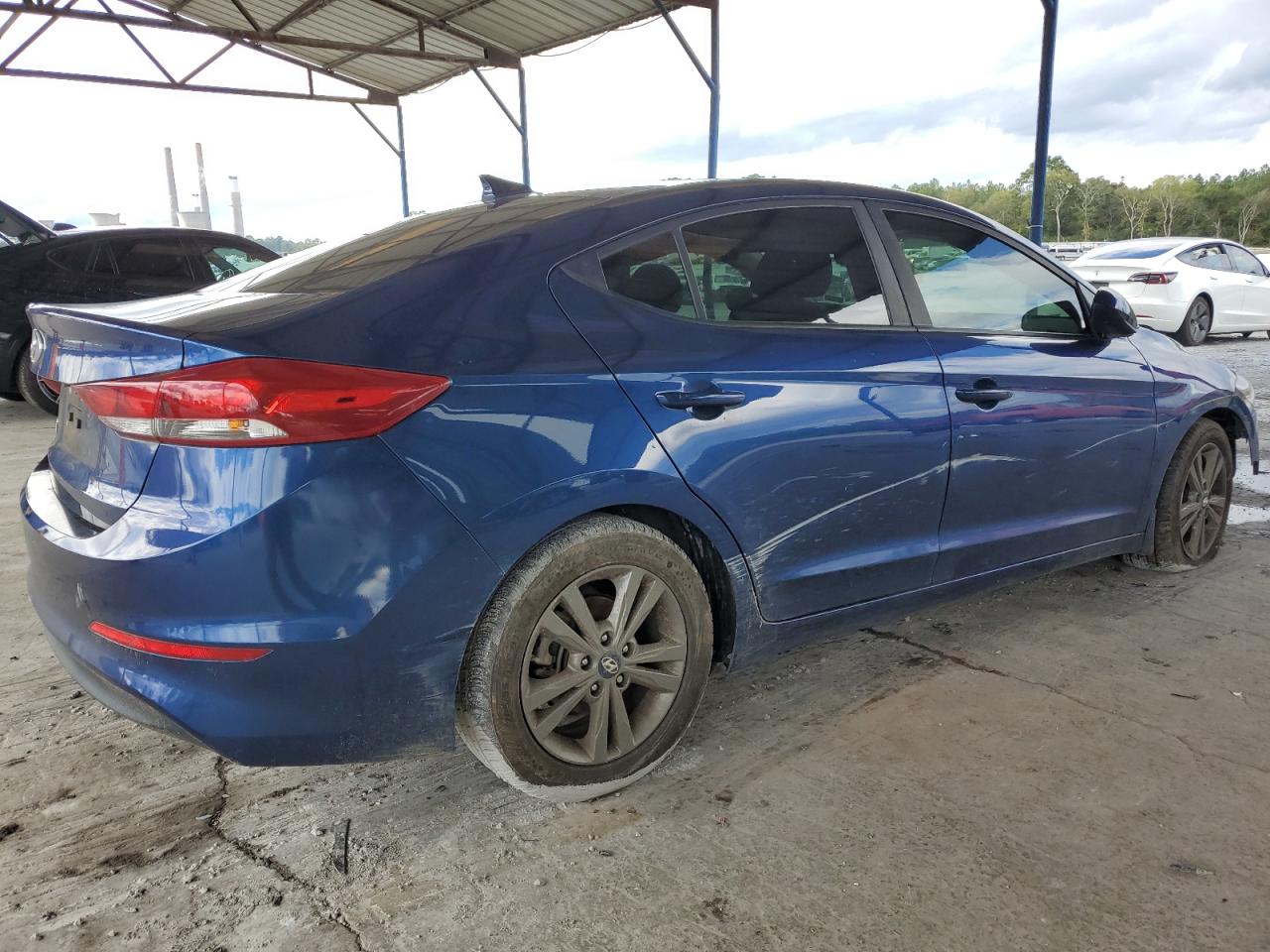 2018 Hyundai Elantra - Image 3