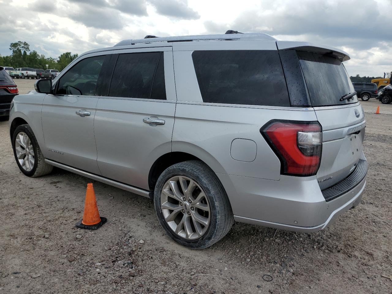 2018 Ford Expedition Platinum VIN: 1FMJU1LT9JEA59942 Lot: 71018514