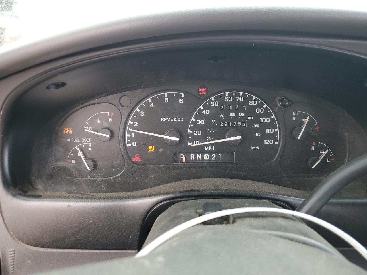 2000 Ford Explorer - Image 9