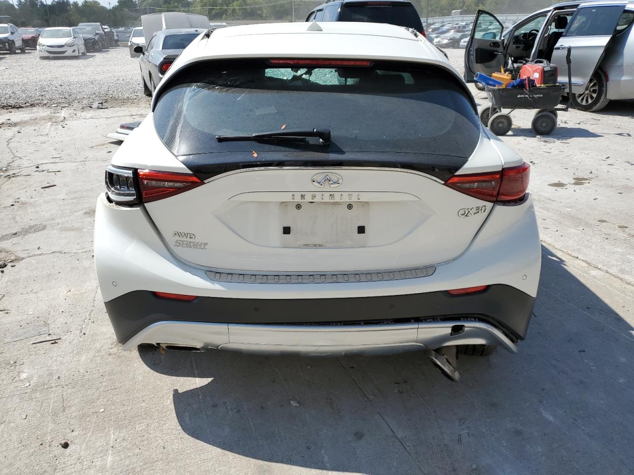 SJKCH5CR8HA030539 2017 Infiniti Qx30 Base