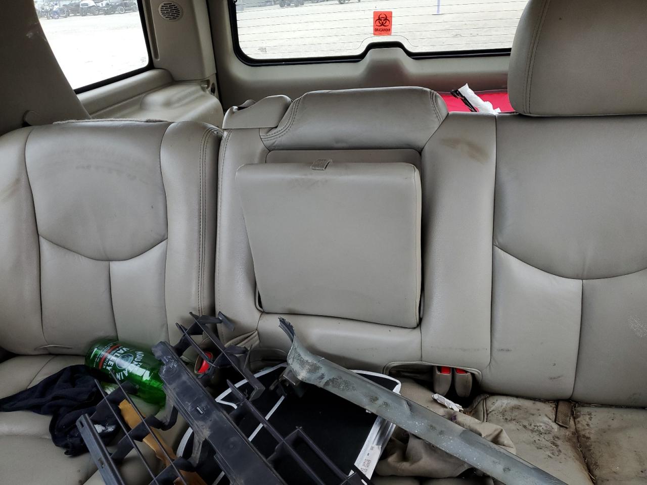2005 Chevrolet Tahoe - Image 10