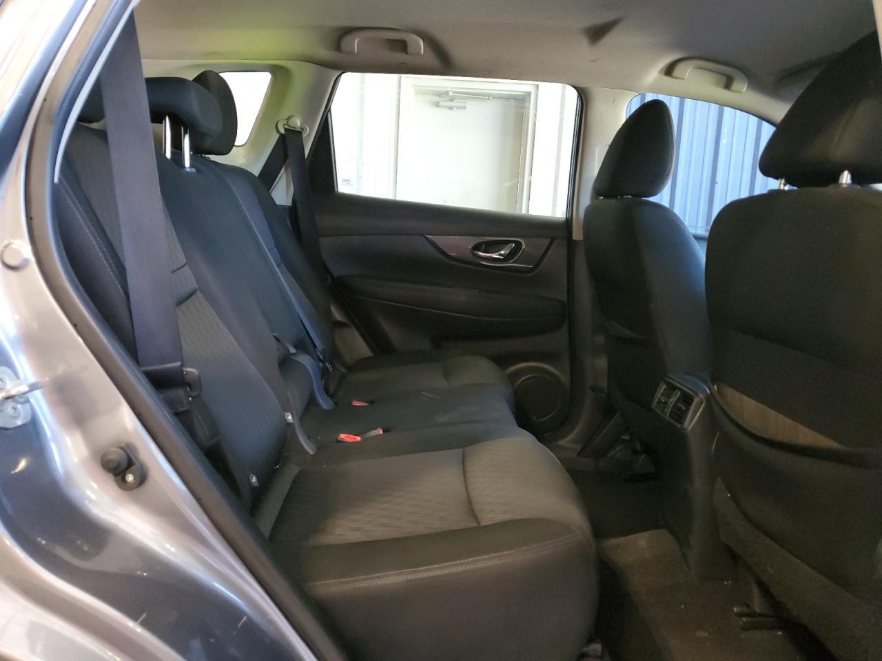 2019 Nissan Rogue - Image 11