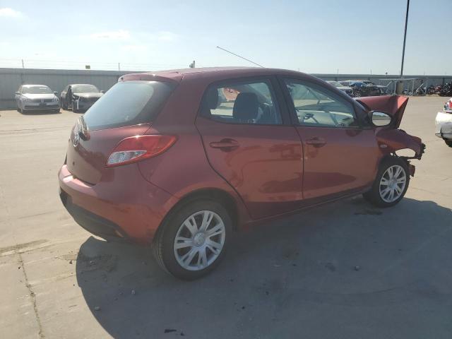  MAZDA 2 2014 Червоний