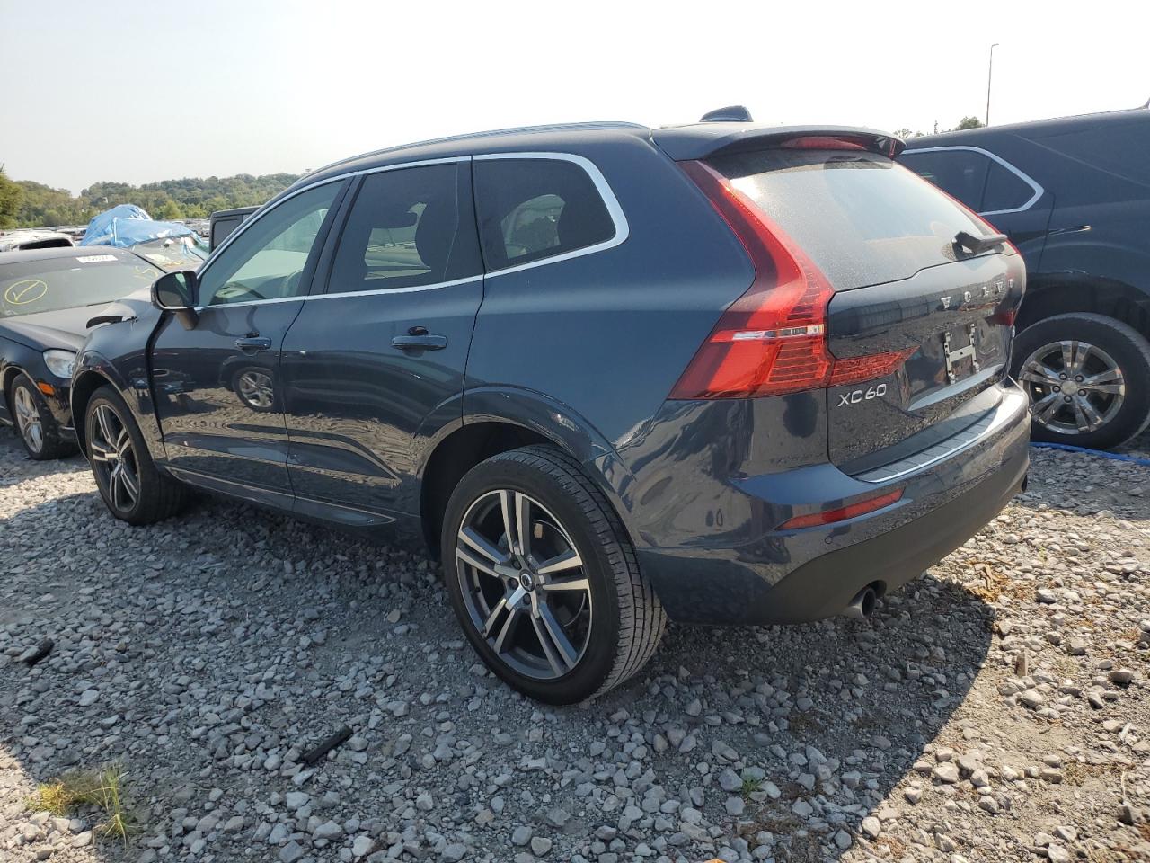 YV4102RK5L1544994 2020 VOLVO XC60 - Image 2