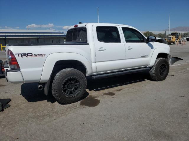 Pickups TOYOTA TACOMA 2015 Biały