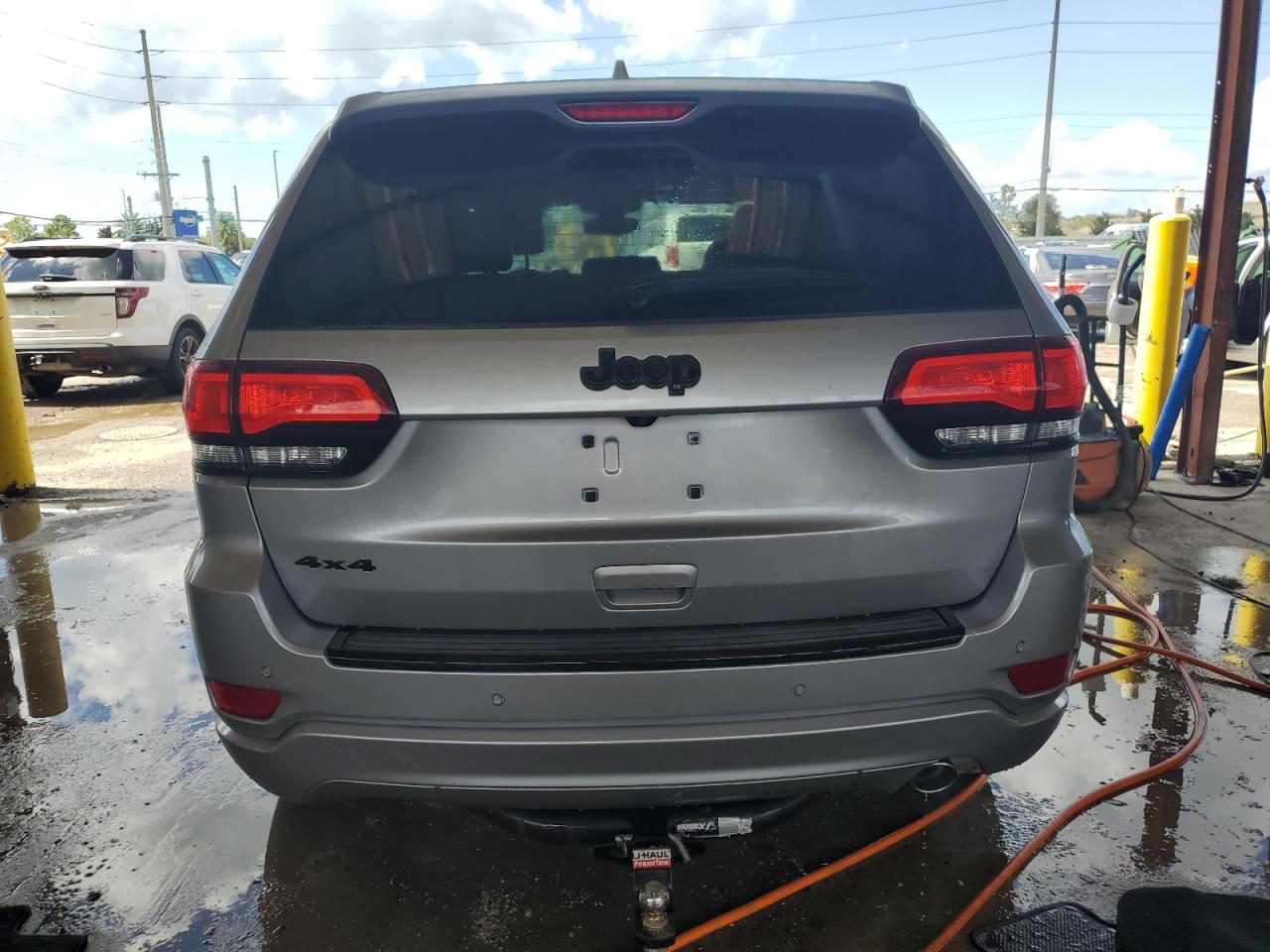 1C4RJFAG6HC714521 2017 Jeep Grand Cherokee Laredo