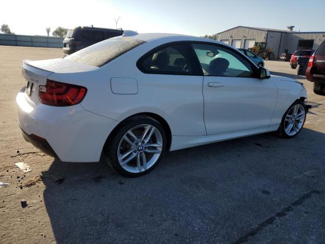  BMW 2 SERIES 2015 Білий