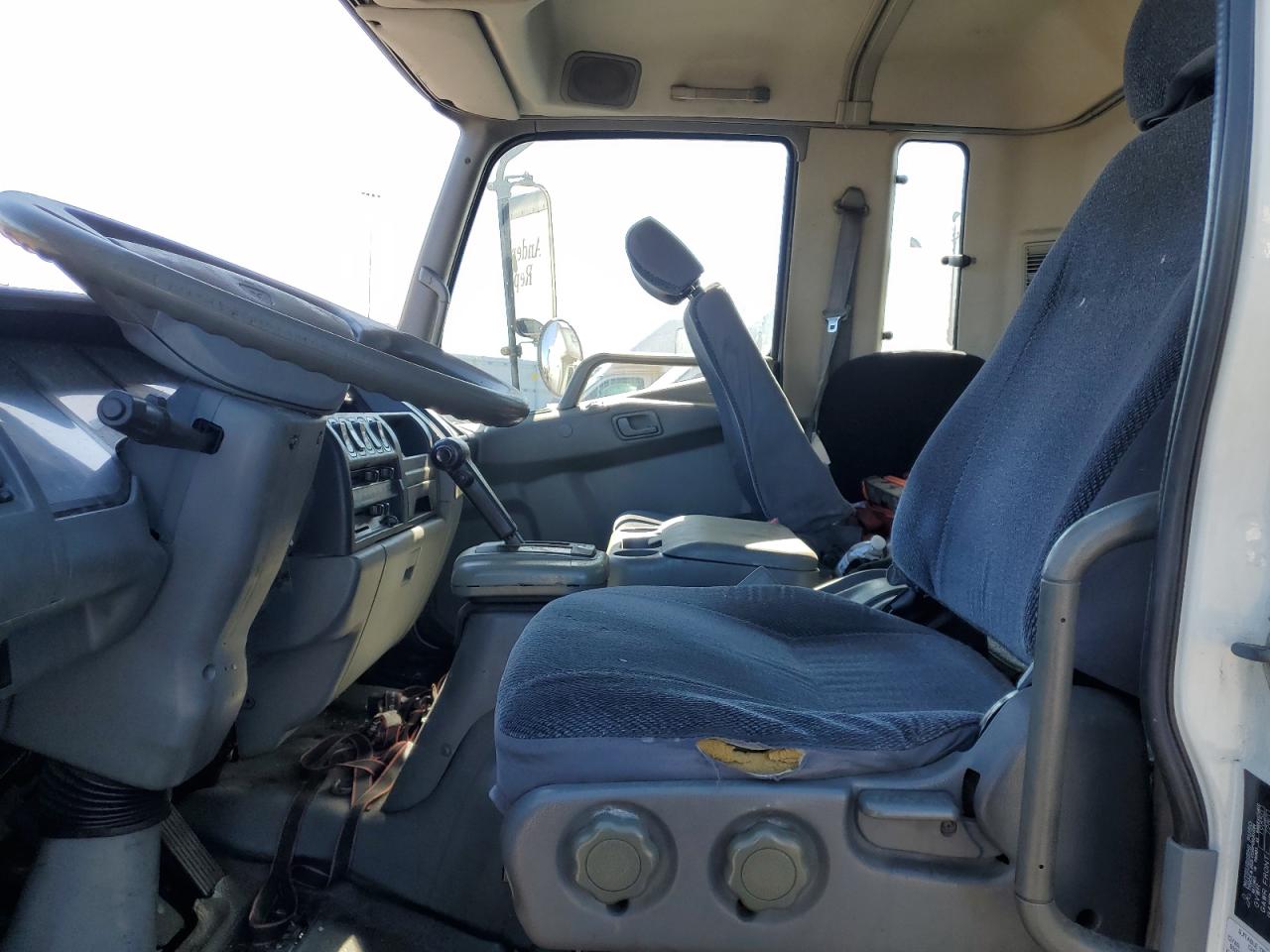 JL6DFL1E46K000180 2006 Mitsubishi Fuso Truck Of America Inc Fk 61F JL6DFL1E46K000180 2006 Mitsubishi Fuso Truck Of America Inc Fk 61F