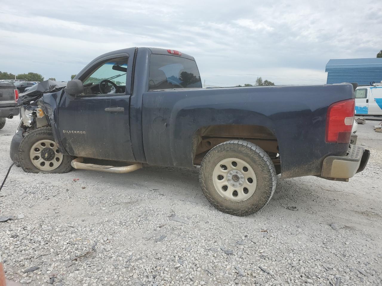 2011 Chevrolet Silverado - Image 2