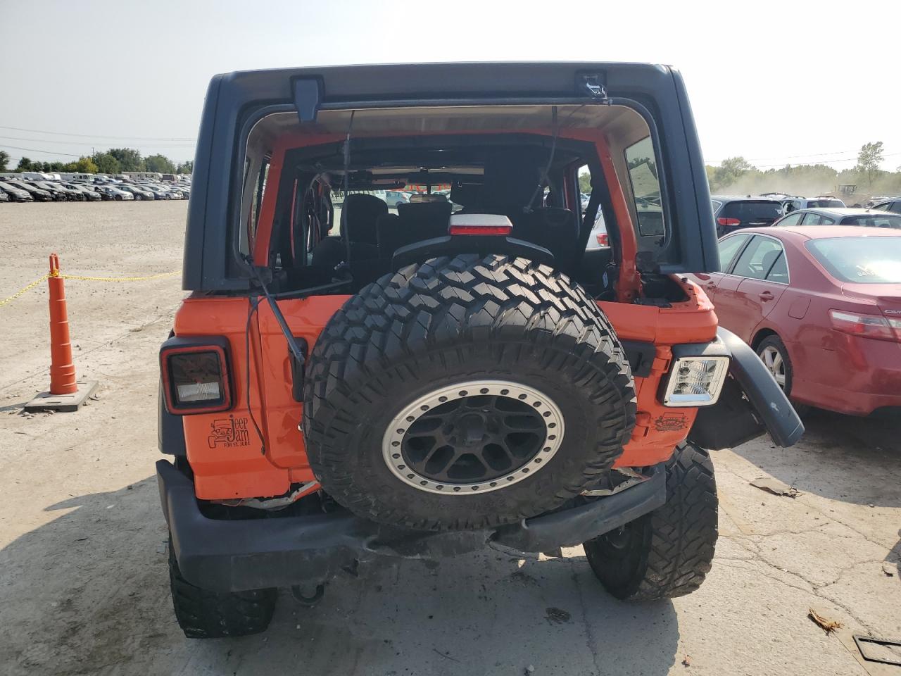 1C4HJXDG9KW633080 2019 Jeep Wrangler Unlimited Sport