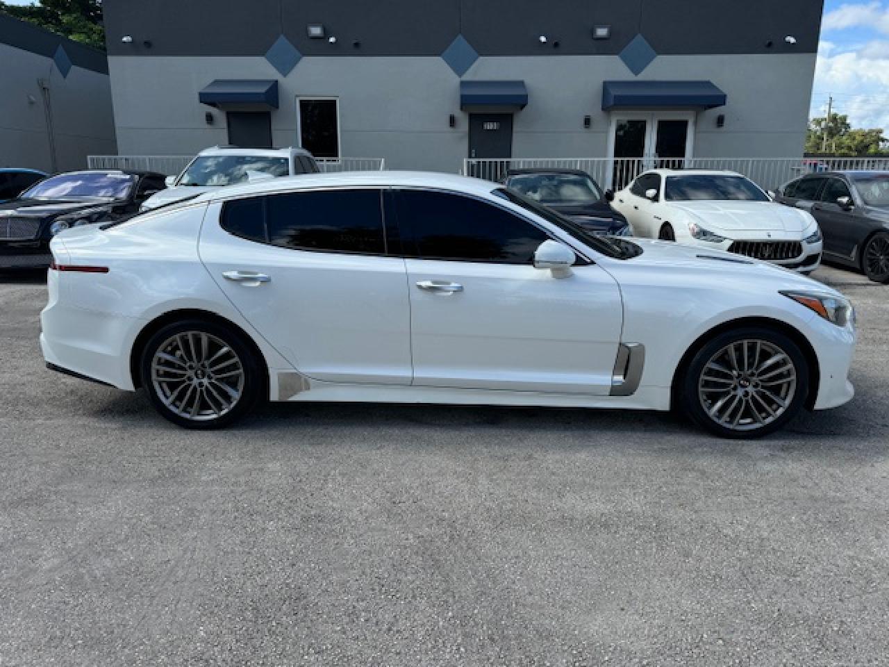 2018 Kia Stinger VIN: KNAE15LAXJ6032888 Lot: 71180154