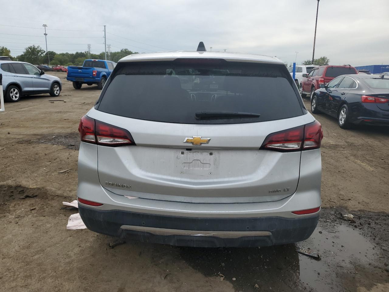 2022 Chevrolet Equinox - Image 6