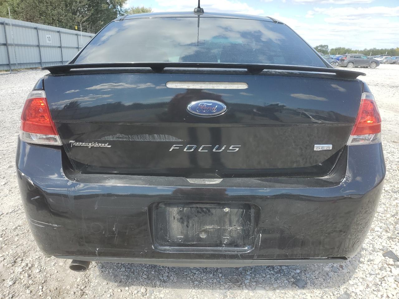 2010 Ford Focus - Image 6