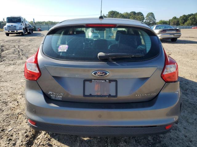 Hatchbacks FORD FOCUS 2012 Gray