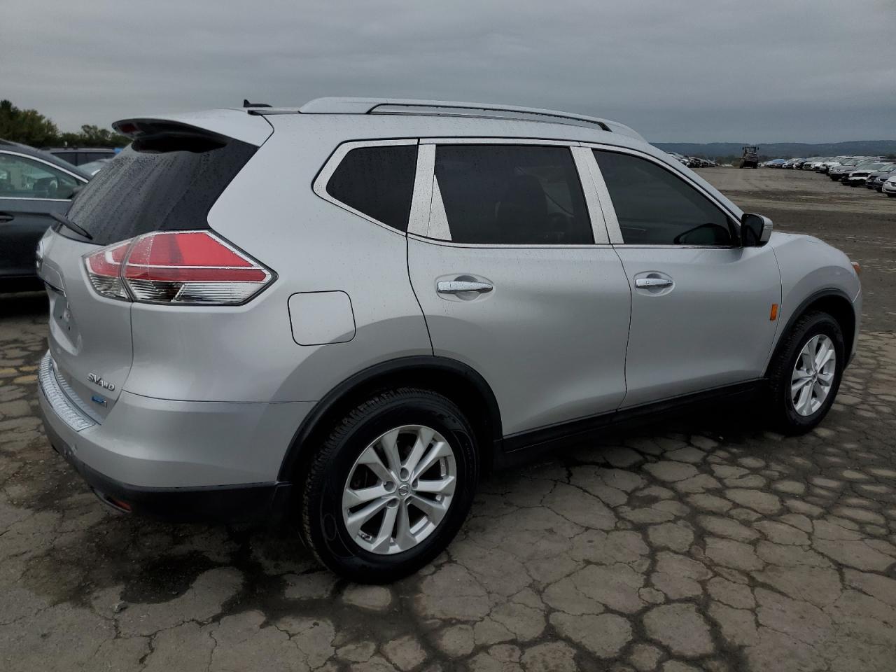 2014 Nissan Rogue - Image 3