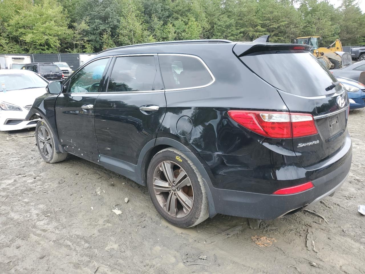 2015 Hyundai Santa Fe - Image 2