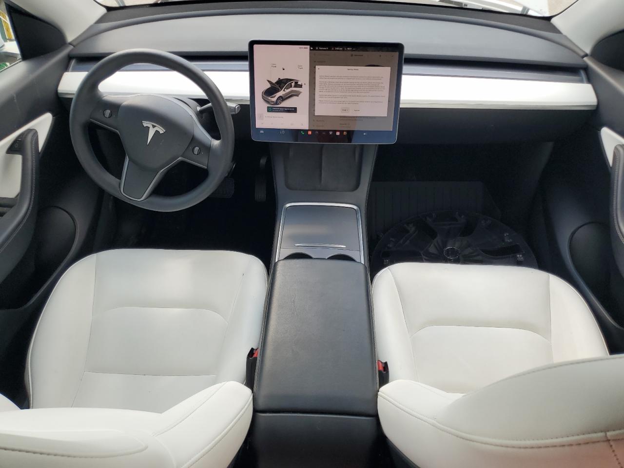 5YJYGAEE3MF144951 2021 Tesla Model Y