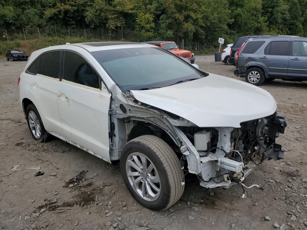 VIN 5J8TB3H30GL002493 2016 ACURA RDX no.4