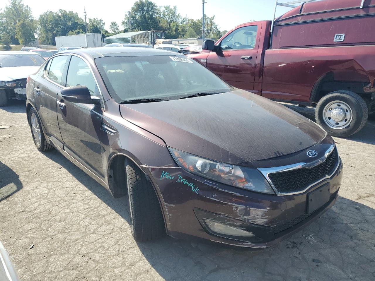 KNAGN4A74B5046727 2011 Kia Optima Ex