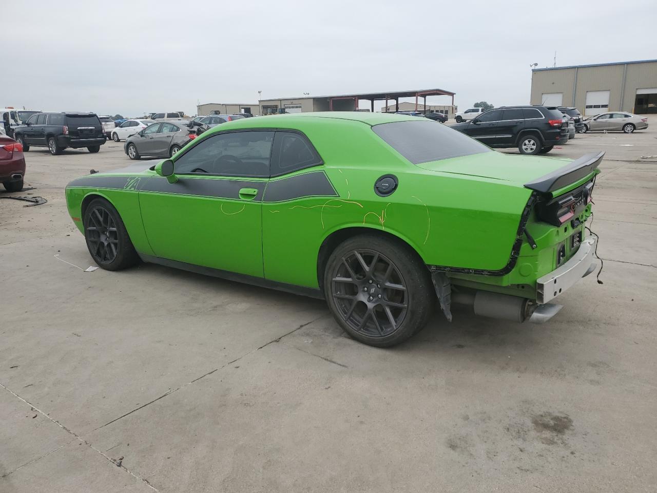 2C3CDZBTXHH560410 2017 DODGE CHALLENGER - Image 2