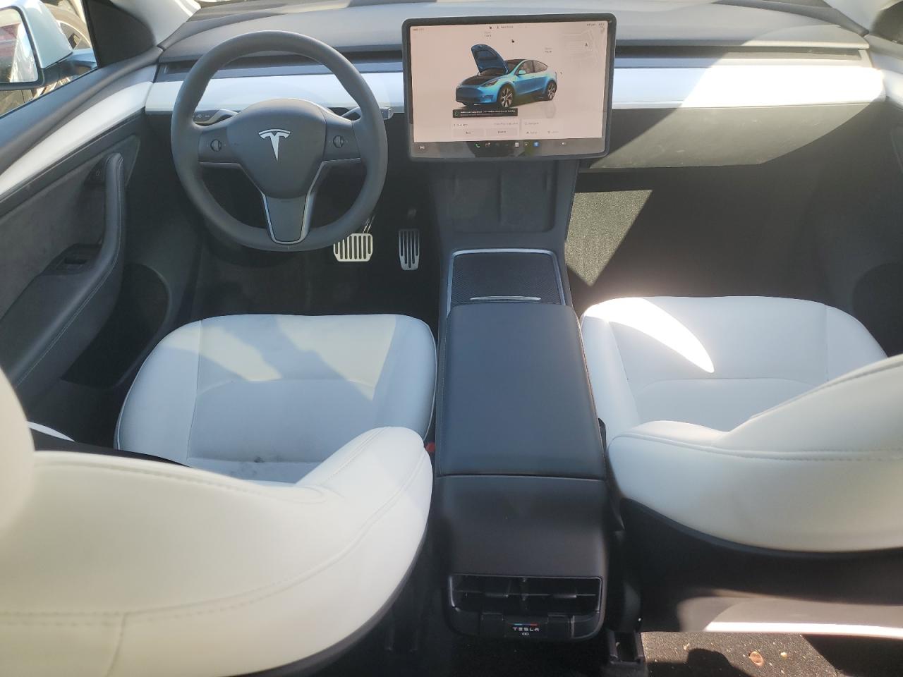 2023 Tesla Model Y VIN: 7SAYGDEE4PF747464 Lot: 71834564