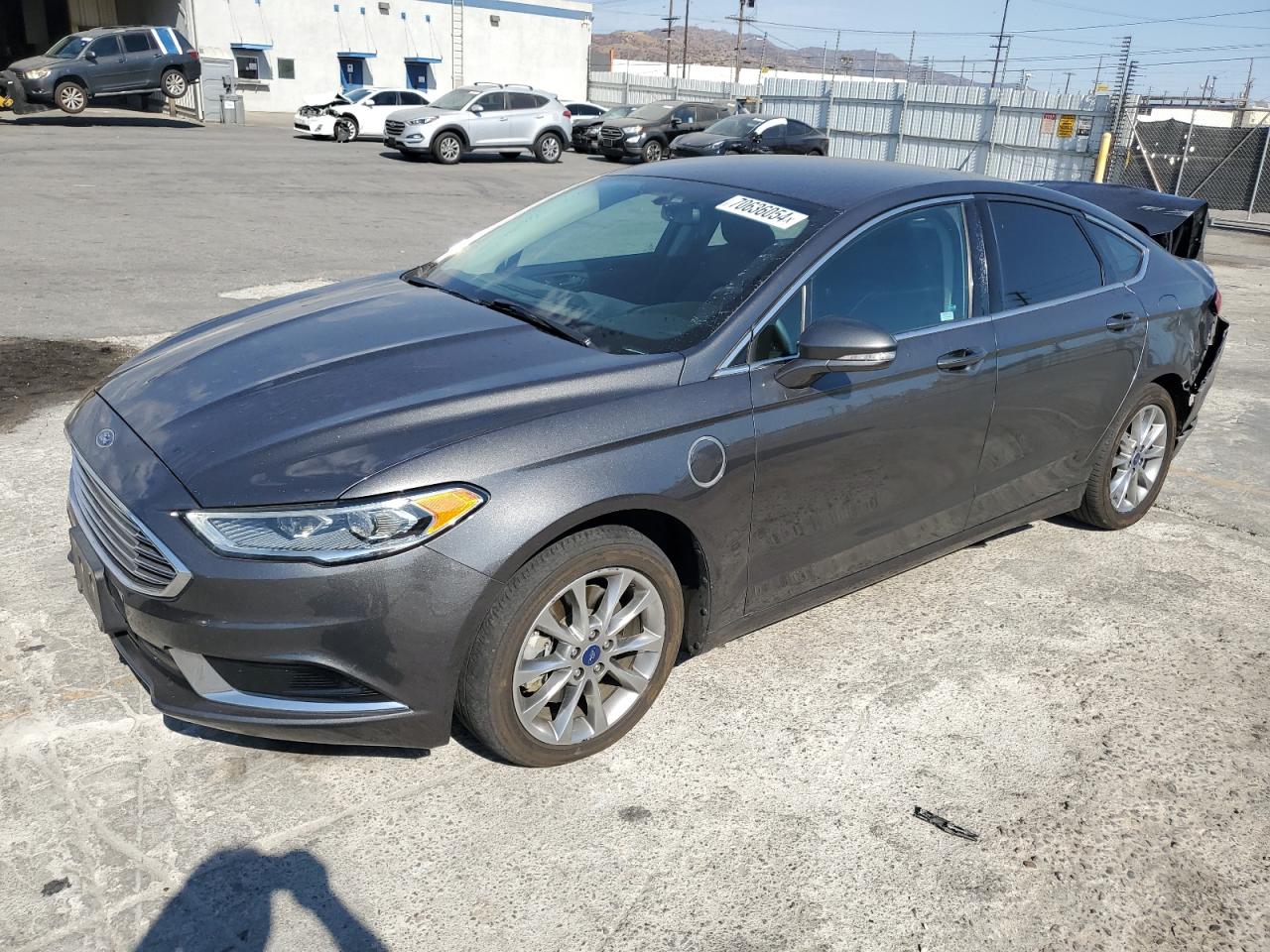 3FA6P0PU5JR168013 2018 FORD FUSION - Image 1