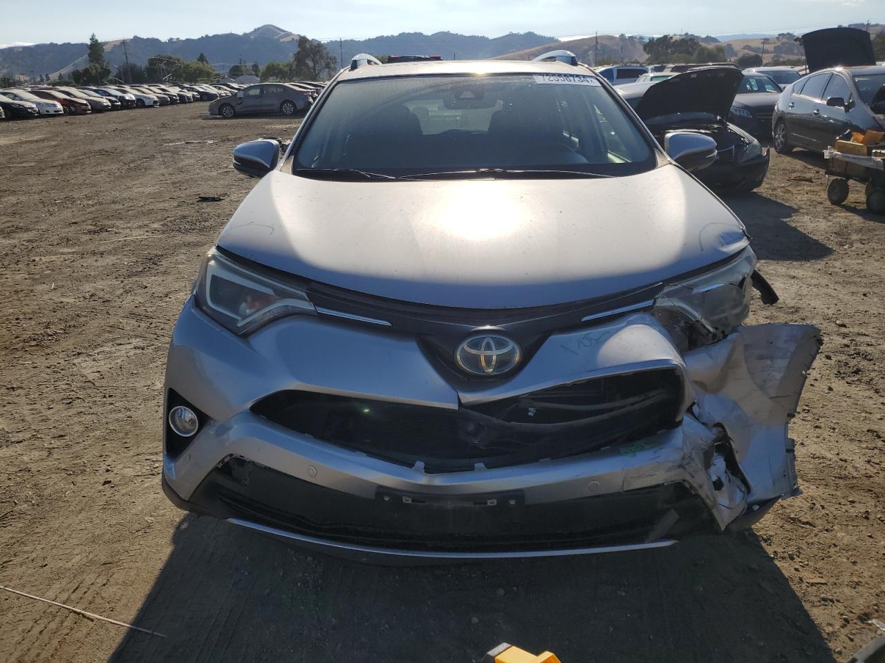 VIN JTMDJREV0HD141050 2017 TOYOTA RAV4 no.5