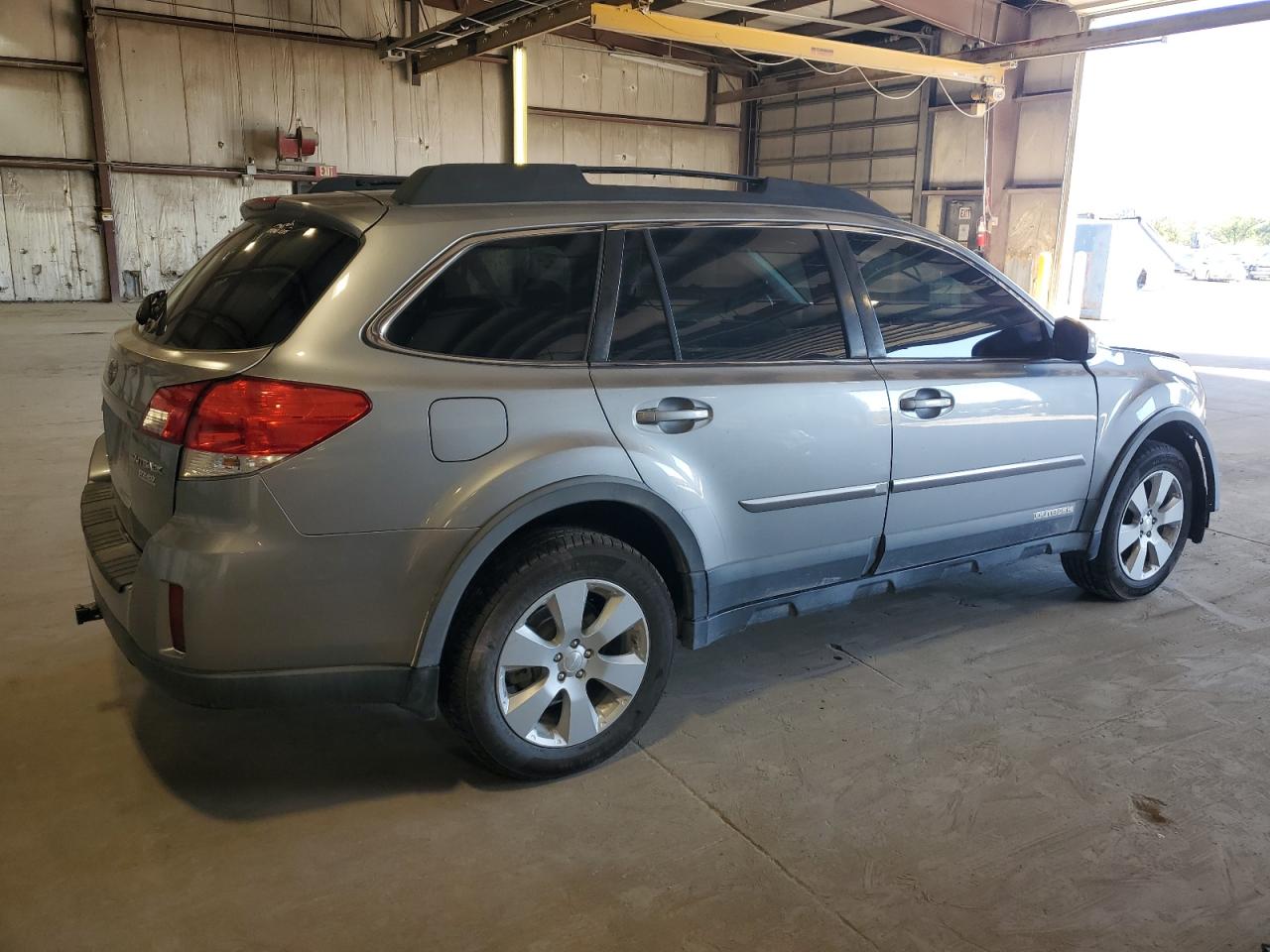2011 Subaru Outback - Image 3