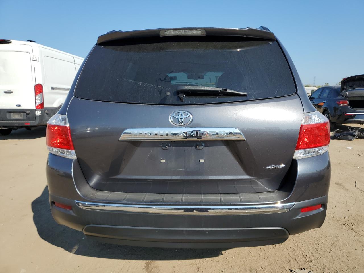 5TDBK3EH2DS277643 2013 Toyota Highlander Base