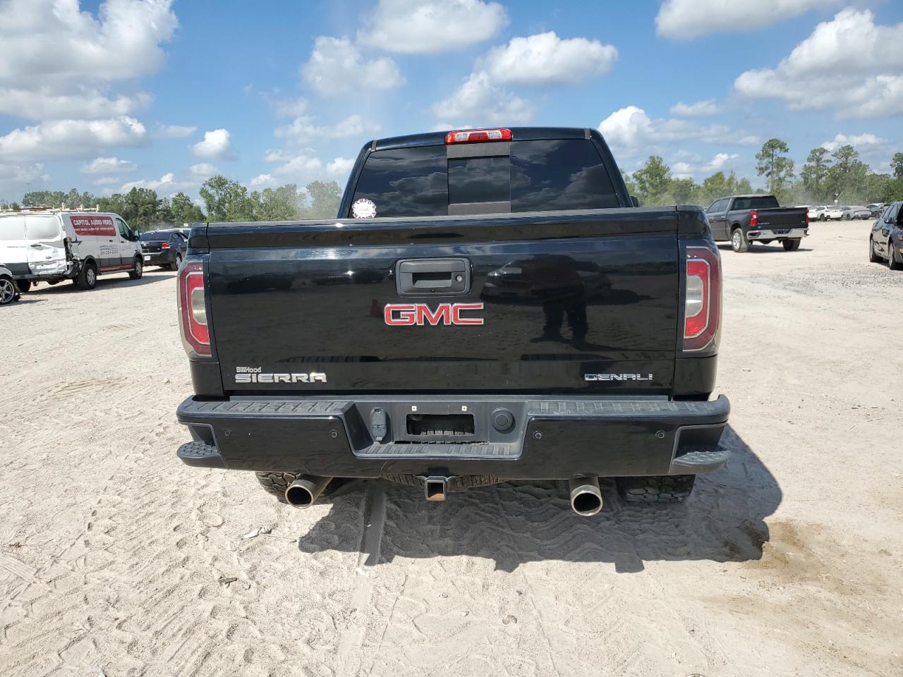 3GTU2PEJ9JG566046 2018 GMC Sierra K1500 Denali