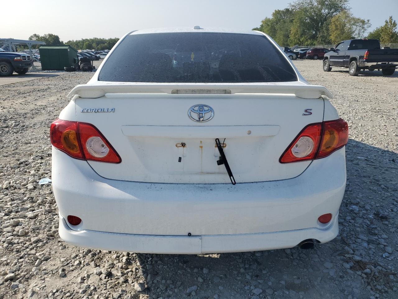 1NXBU4EE7AZ341846 2010 Toyota Corolla Base