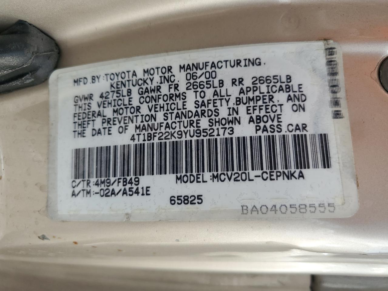 2000 Toyota Camry Le VIN: 4T1BF22K9YU952173 Lot: 72524724