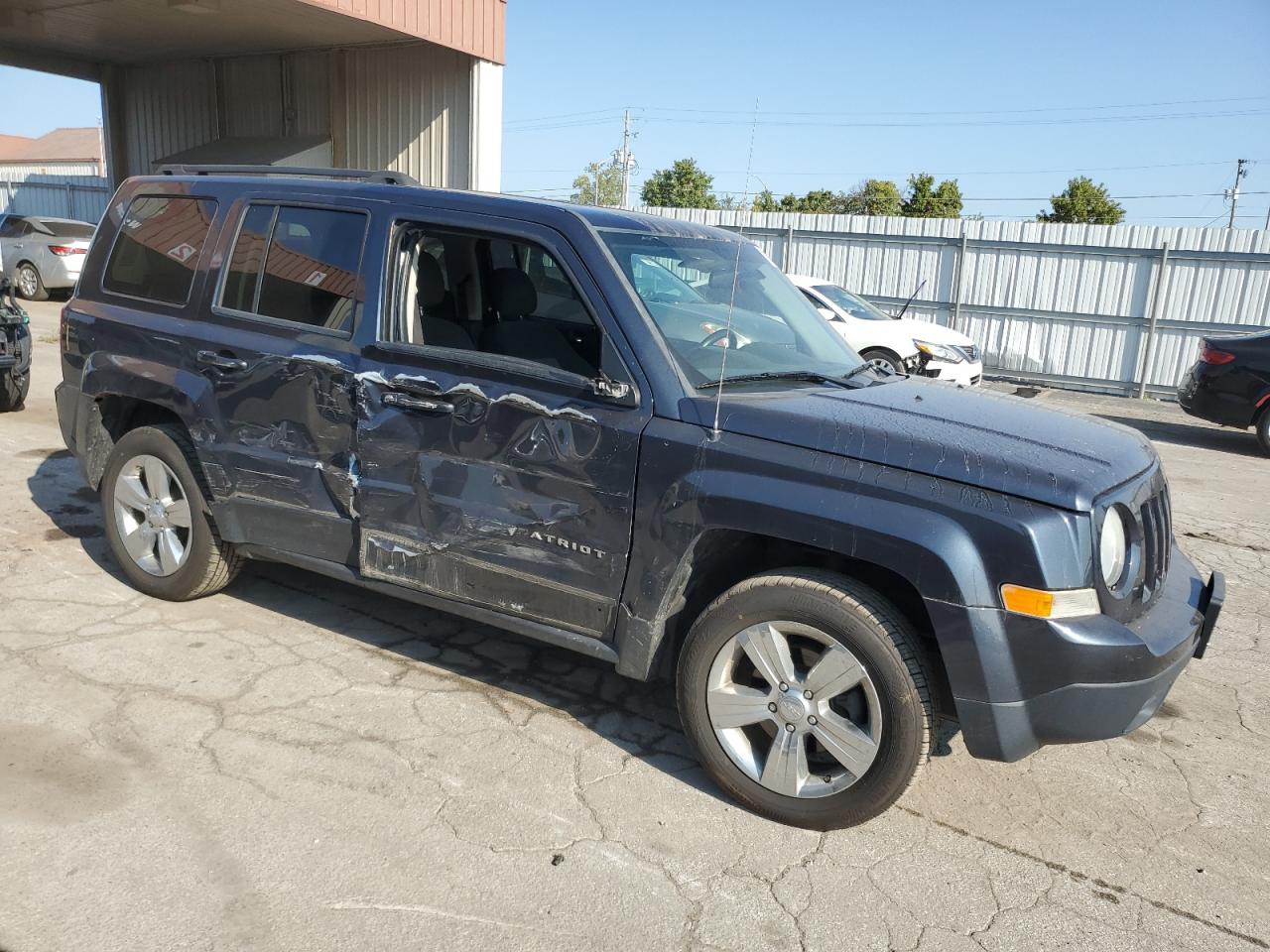 VIN 1C4NJPFB5ED827884 2014 JEEP PATRIOT no.4