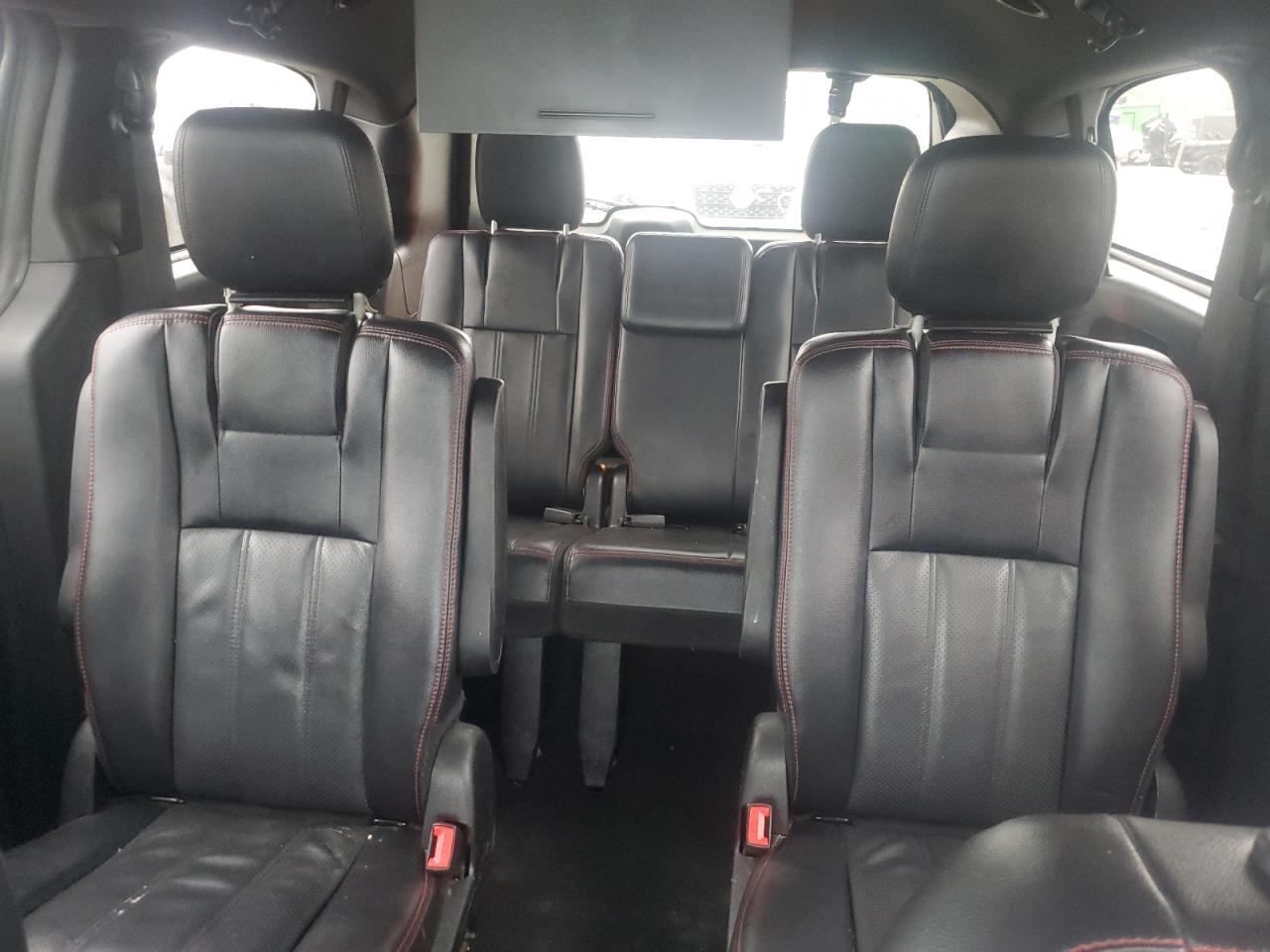 2014 Dodge Caravan - Image 10
