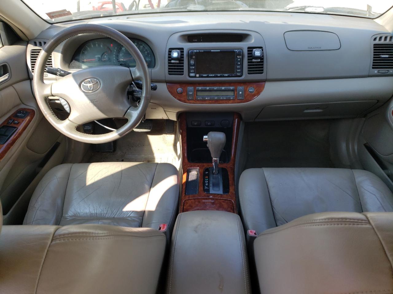 JTDBF30K020006541 2002 Toyota Camry Le