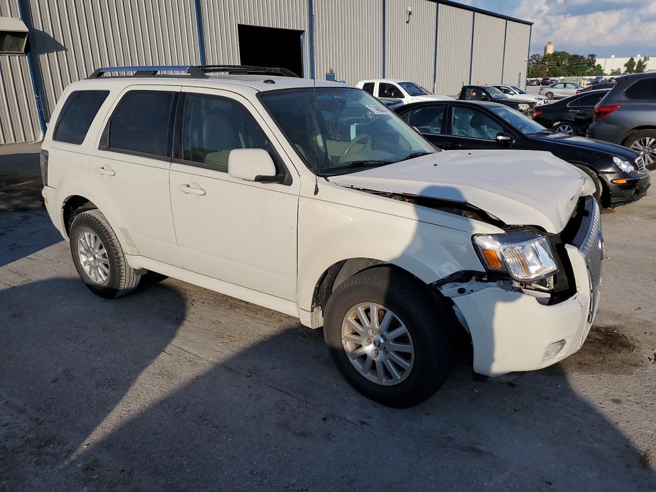 4M2CN8HG3BKJ02828 2011 Mercury Mariner Premier