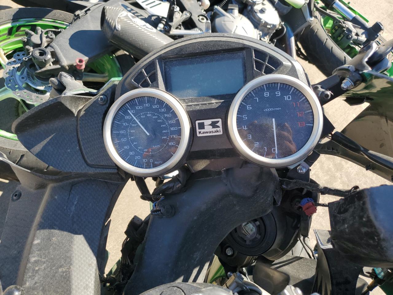 JKBZXNJ17JA005415 2018 Kawasaki Zx1400 J