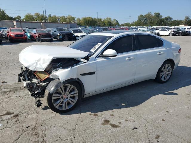 2017 Jaguar Xf 