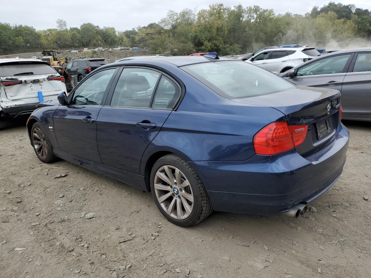 2011 BMW 3er - Image 2