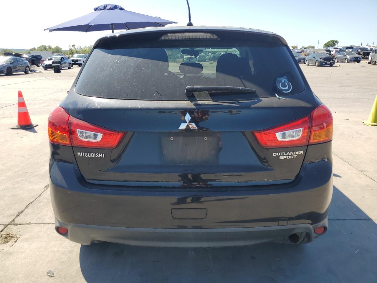 2015 Mitsubishi Outlander Sport Es VIN: 4A4AP3AUXFE020523 Lot: 72265424