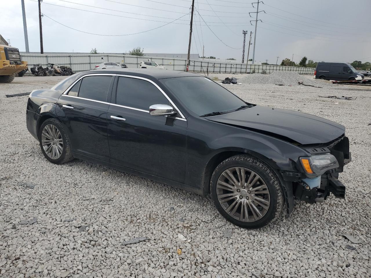 2011 Chrysler 300 - Image 4
