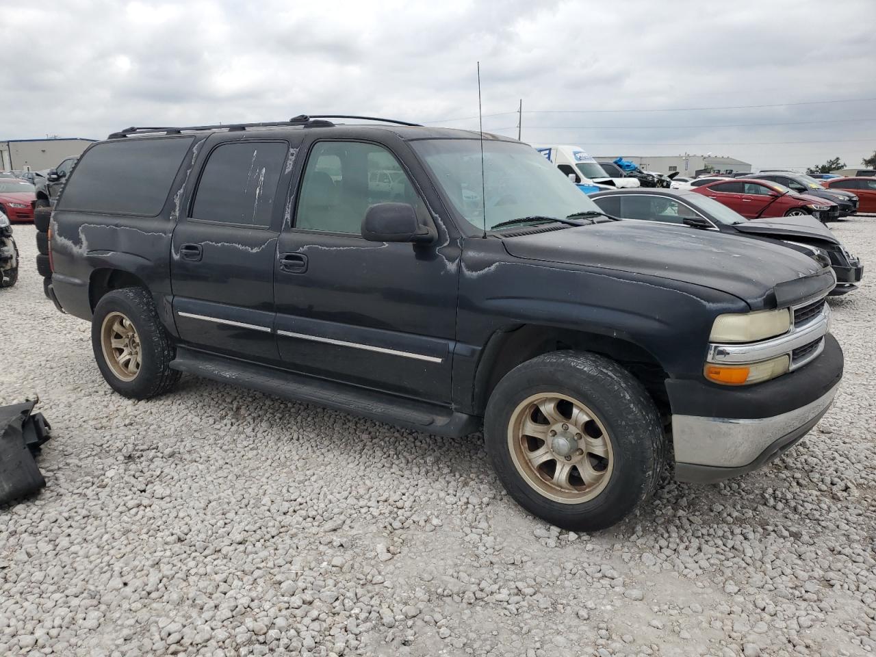 2001 Chevrolet Suburban - Image 4