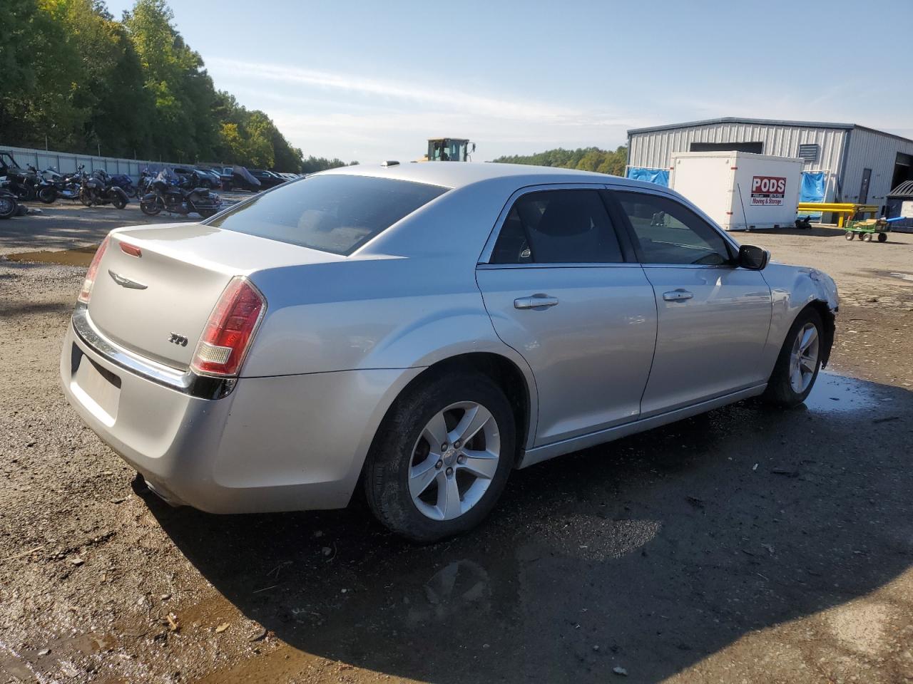 2012 Chrysler 300 - Image 3