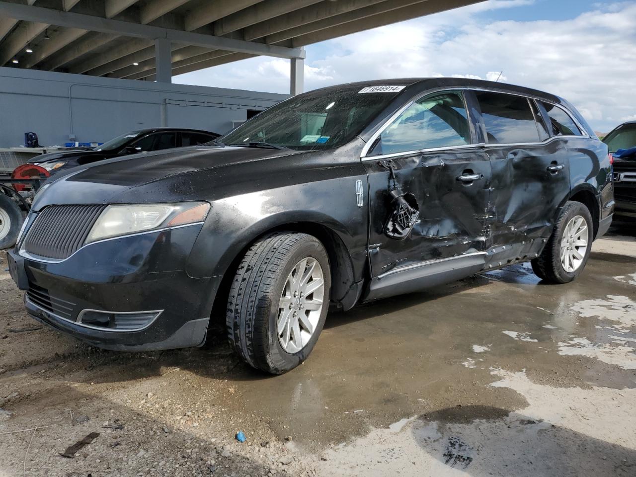 2014 Lincoln Mkt VIN: 2LMHJ5NK0EBL51861 Lot: 71646914