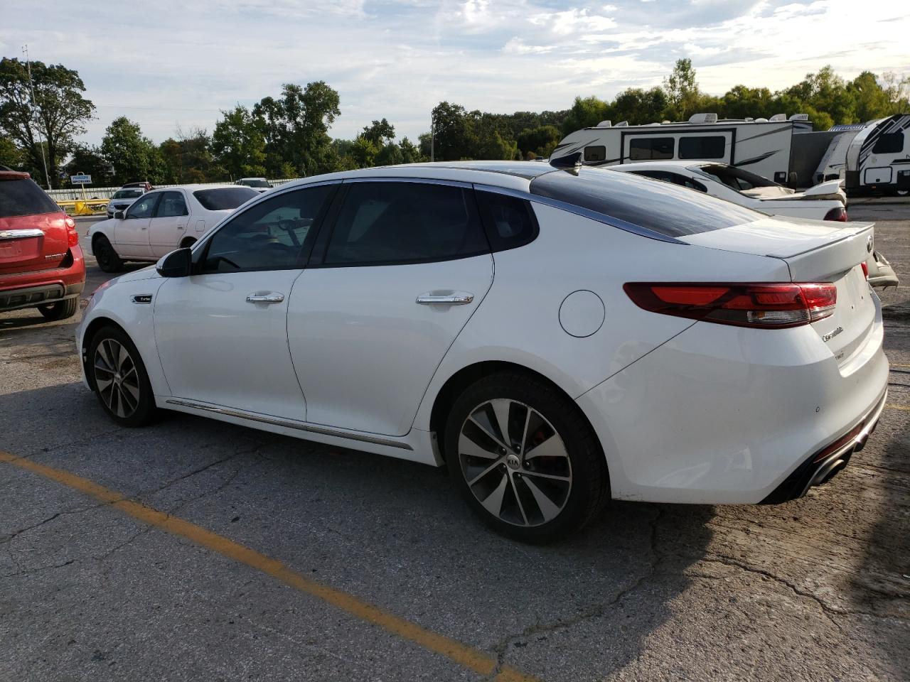 5XXGV4L22GG029514 2016 KIA OPTIMA - Image 2