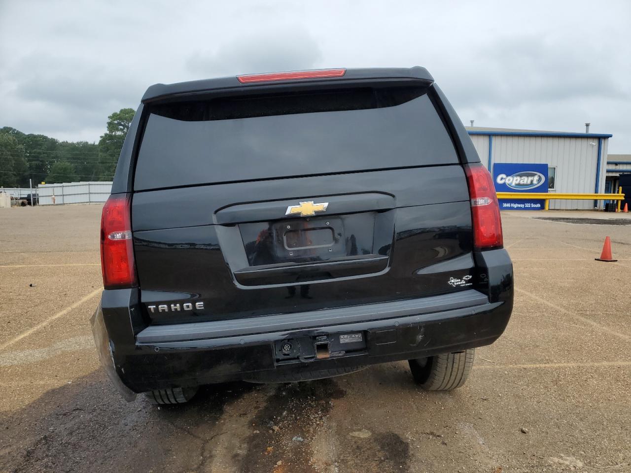 1GNSCAKC8JR300628 2018 Chevrolet Tahoe C1500 Ls