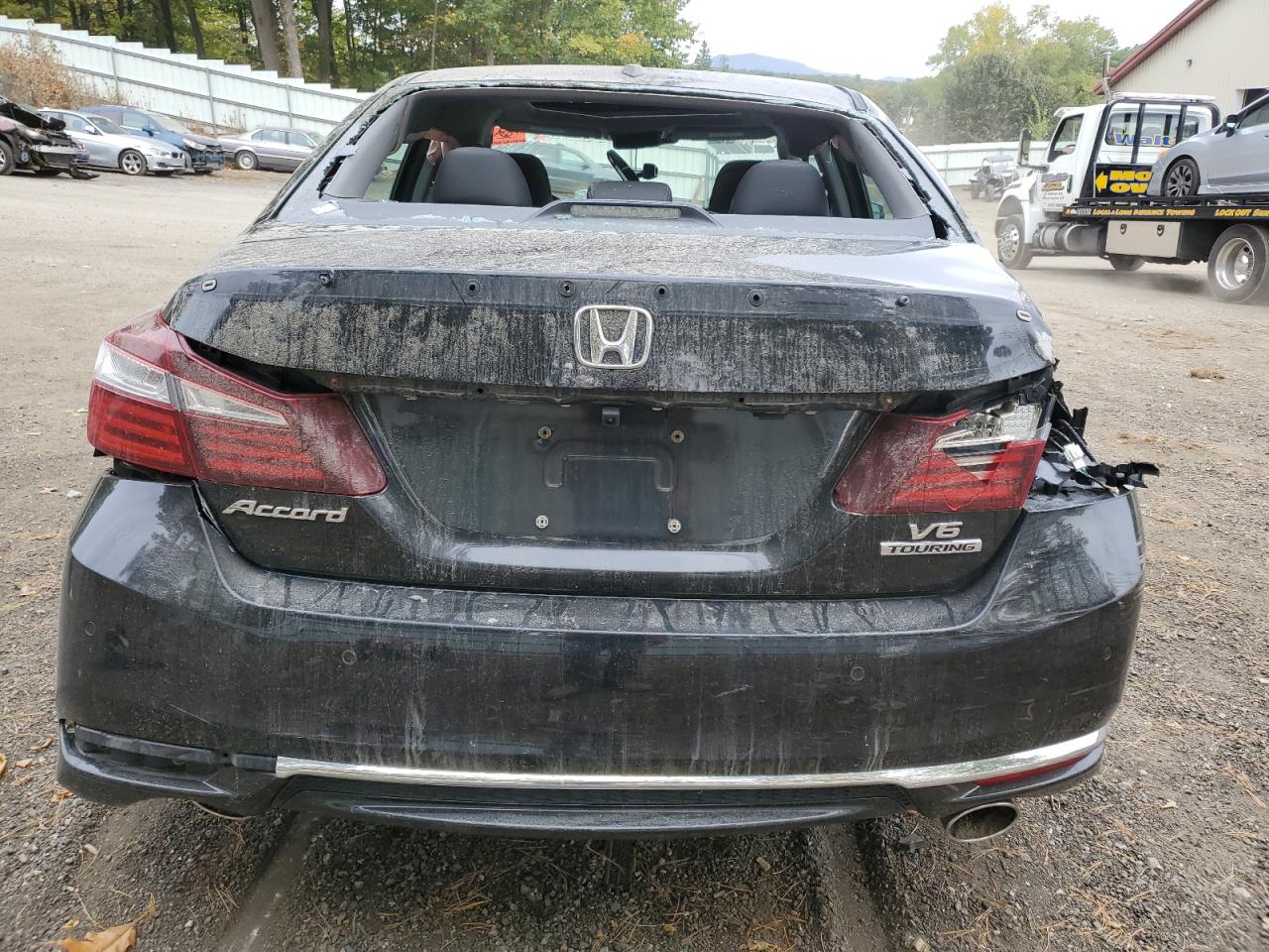 1HGCR3F91HA037964 2017 Honda Accord Touring