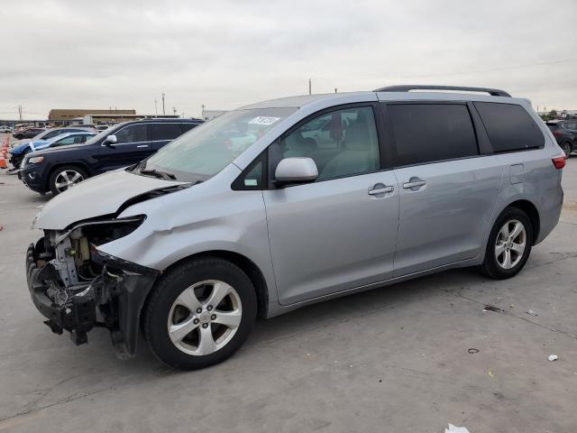 2016 Toyota Sienna Le