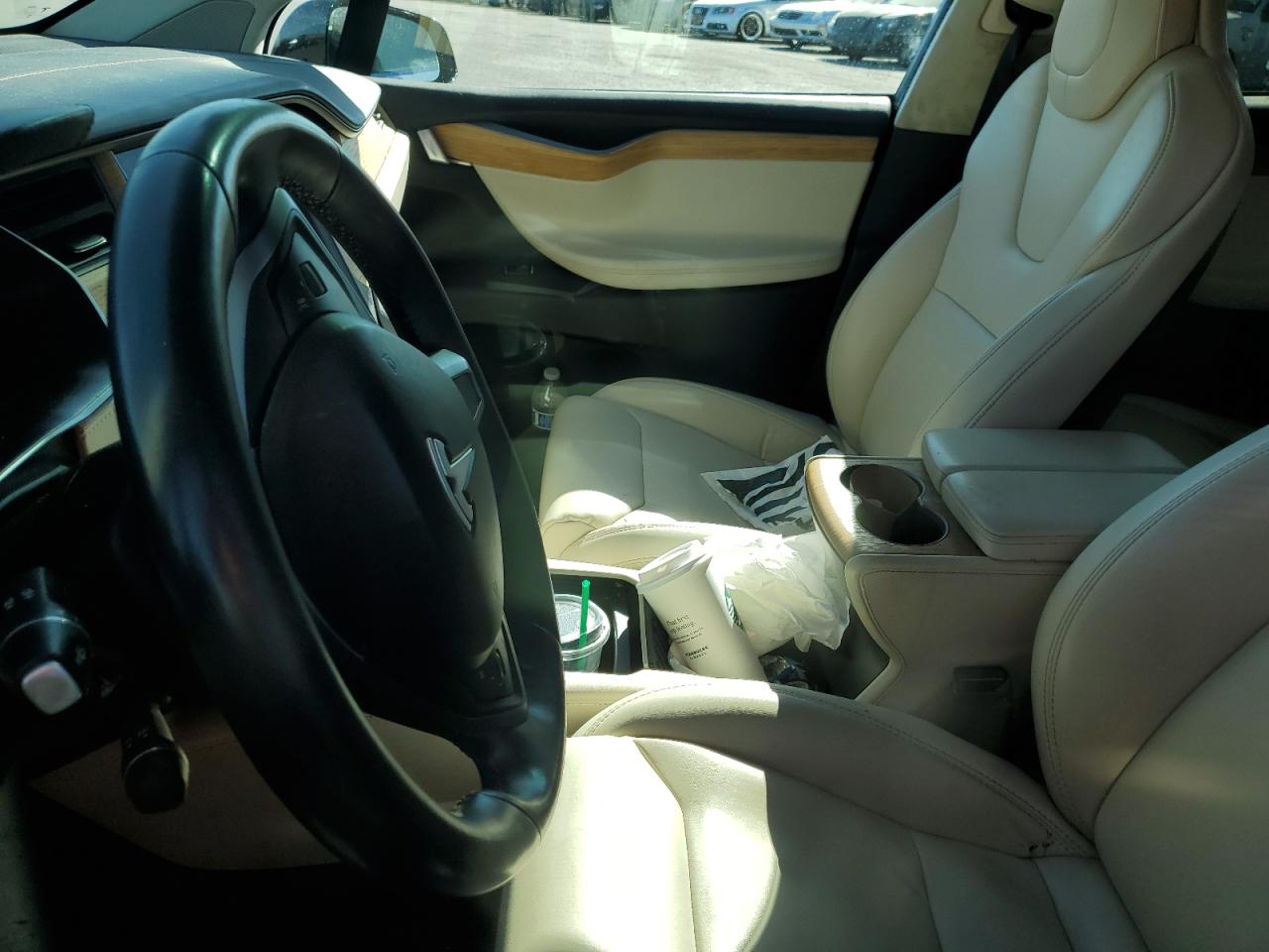 5YJXCAE22JF136736 2018 Tesla Model X