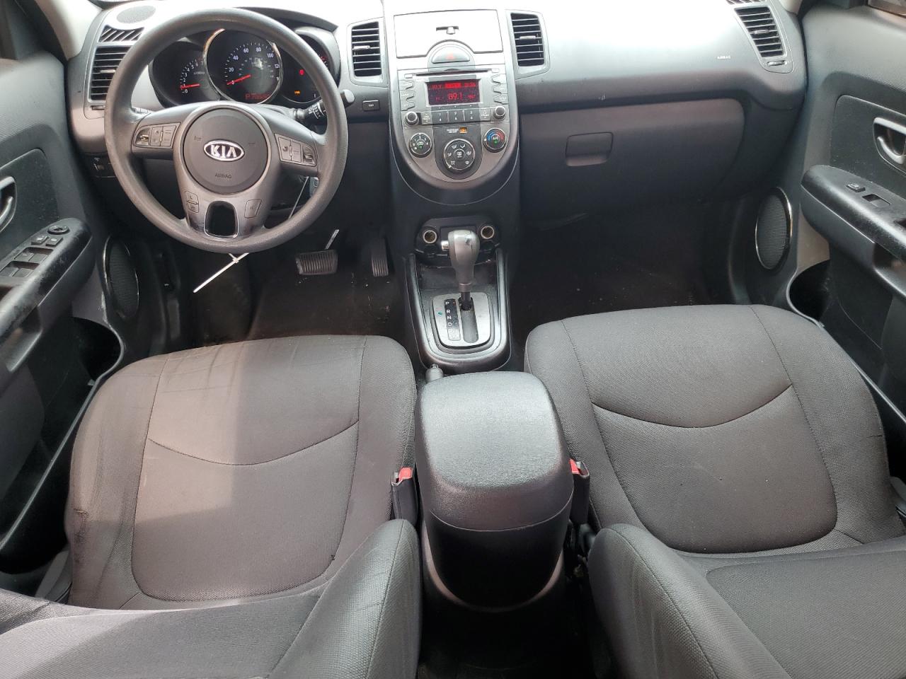 KNDJT2A28A7136974 2010 Kia Soul +